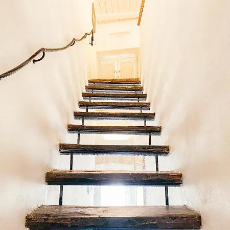 Residenza Ucci Ali Nyaraló